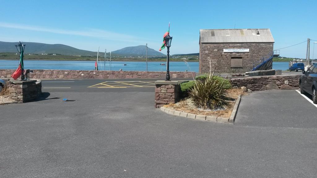 Отель Ostan Oilean Acla Achill Sound Экстерьер фото